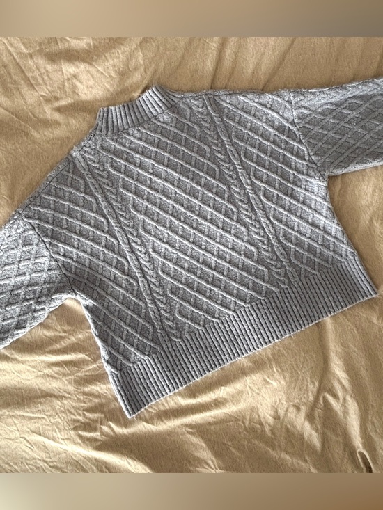 Dynamite Sweaters - Dynamite Cozy Cable Knit Cropped Sweater - Light Blue
